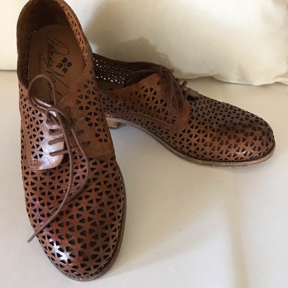 patricia nash catania perforated oxfords